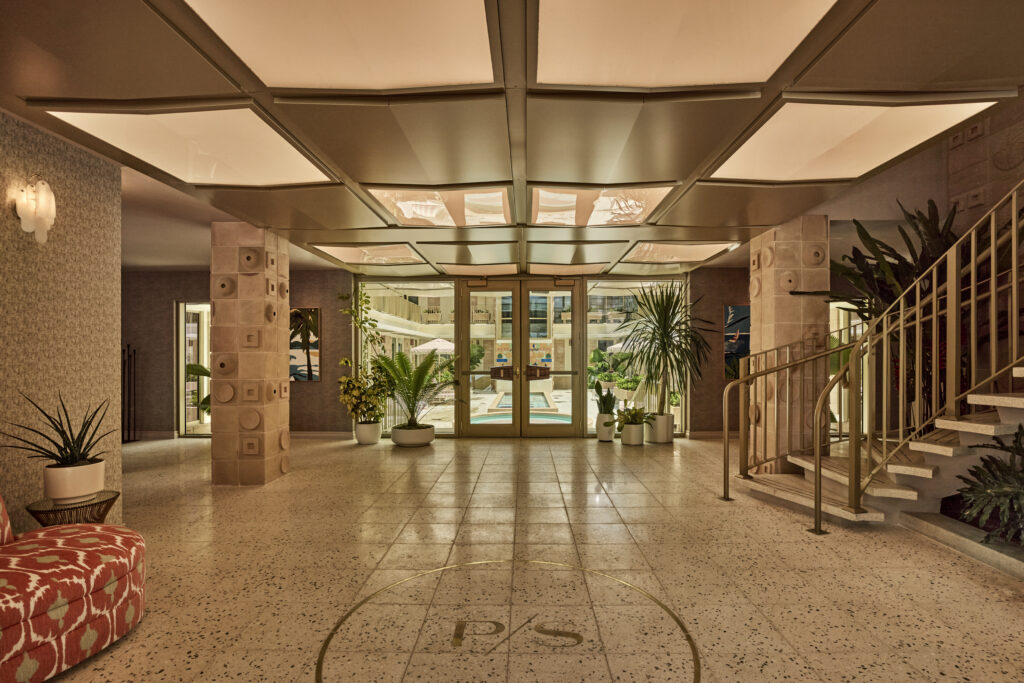 20260610_JennaPeffley_ReservePS_MIA_Shot13_LOBBY_1101